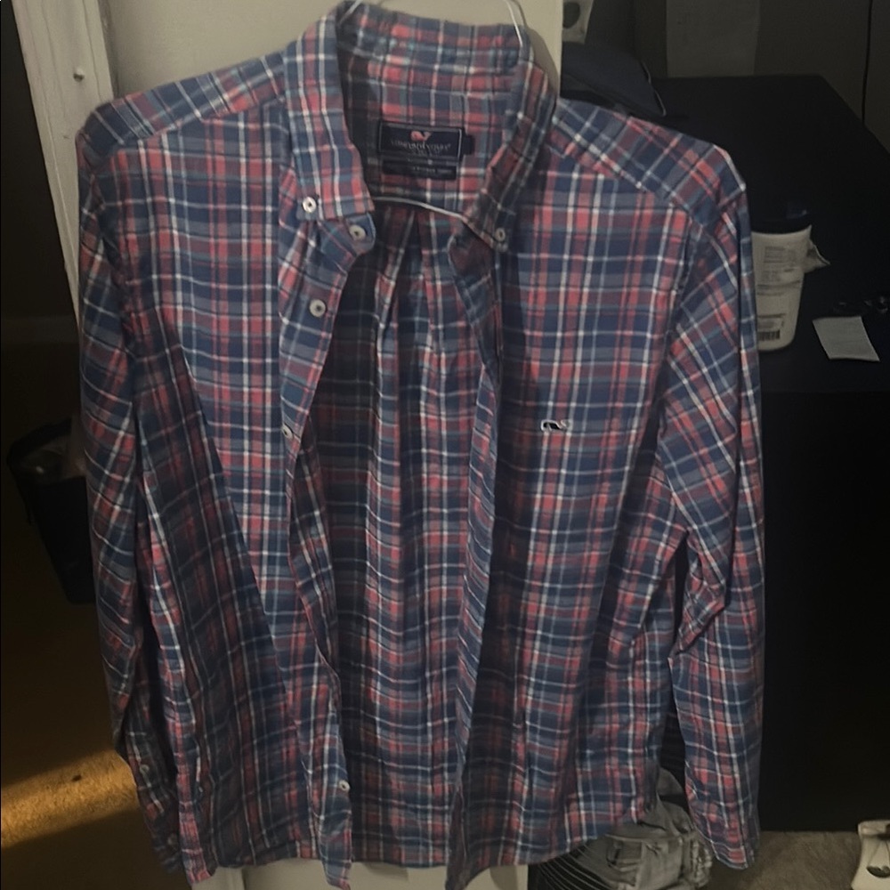 Vineyard Vines Blue and Red Casual Button Down Shirt